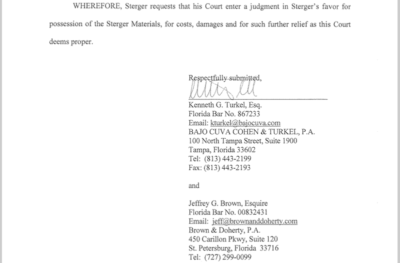 Illustration for article titled Jenn Sterger Sues Her Manager To Recover Favre Texts